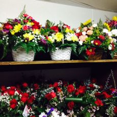 Table arrangements in baskets 40.00 and up